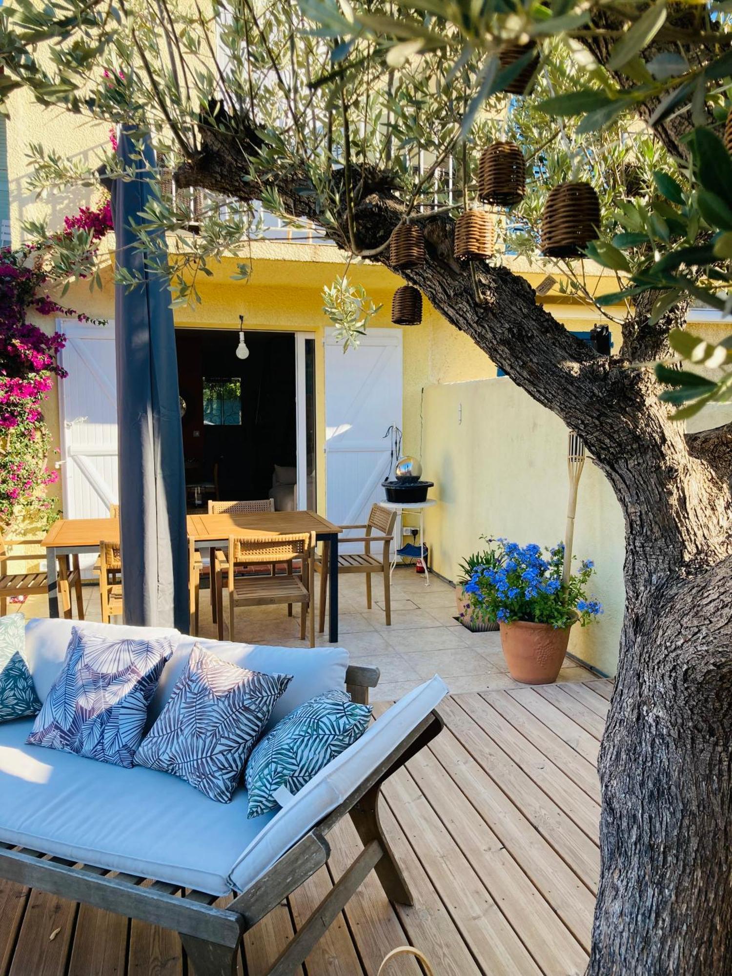 Mazet Renove Golfe De St Tropez Villa Cogolin Exterior photo